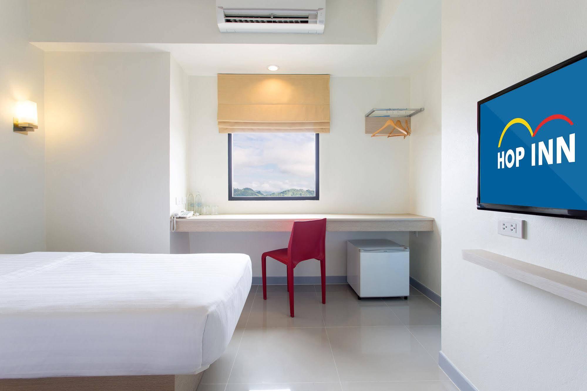Hop Inn Sakon Nakhon Exterior foto