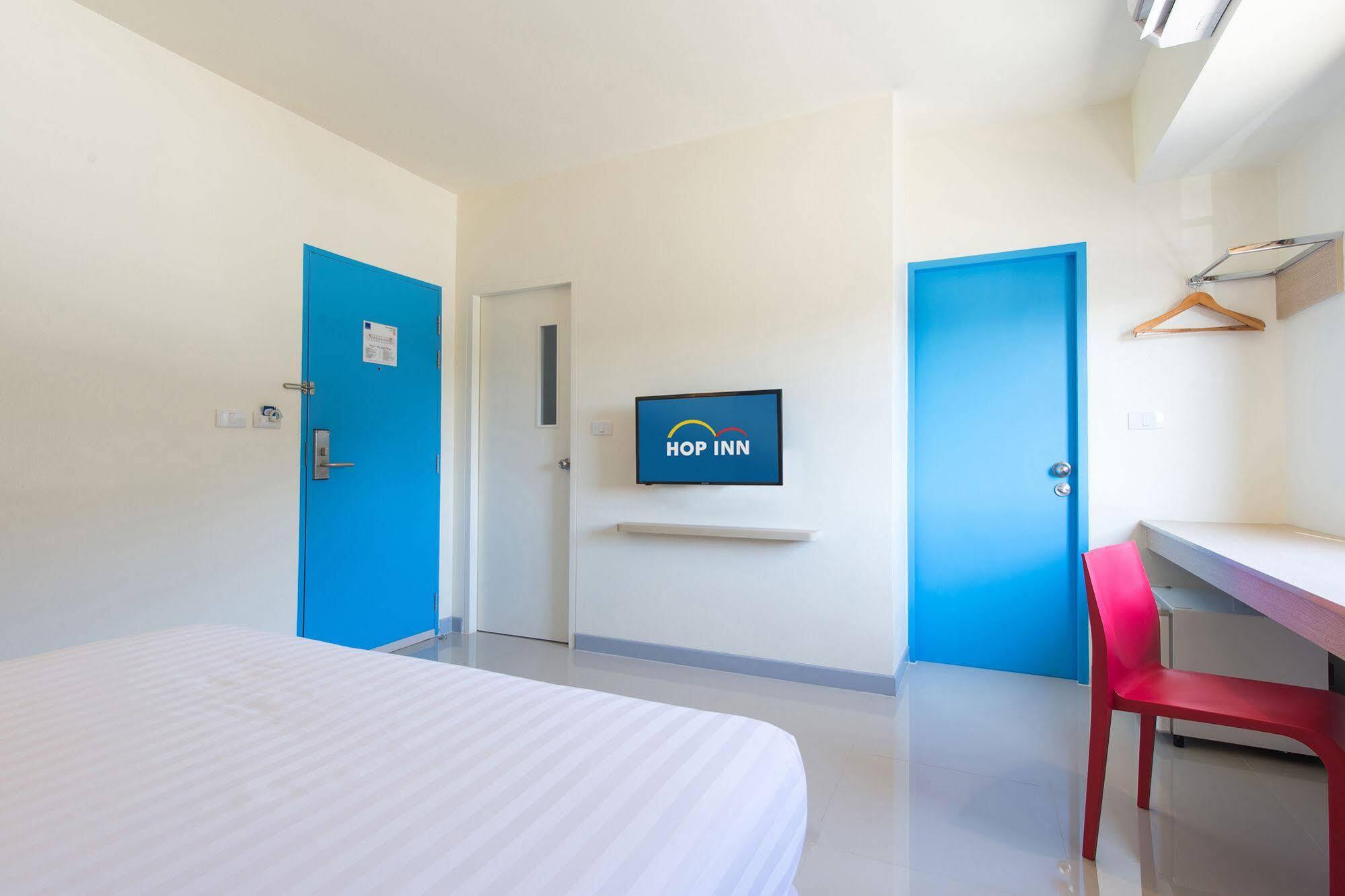 Hop Inn Sakon Nakhon Exterior foto