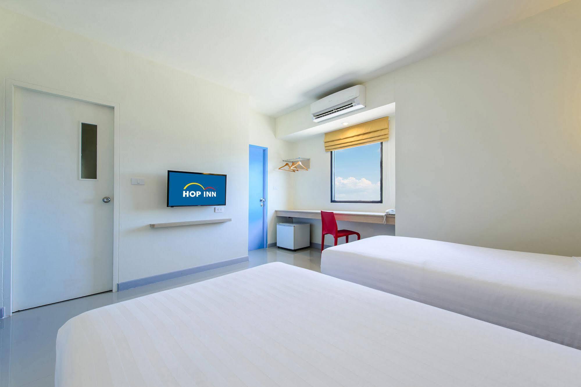 Hop Inn Sakon Nakhon Exterior foto
